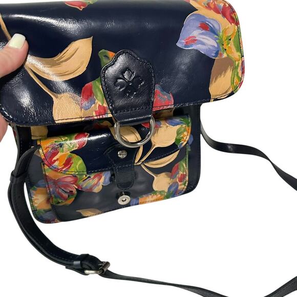 Patricia Nash Ilina Navy Floral Leather Flap Crossbody - Picture 10 of 16
